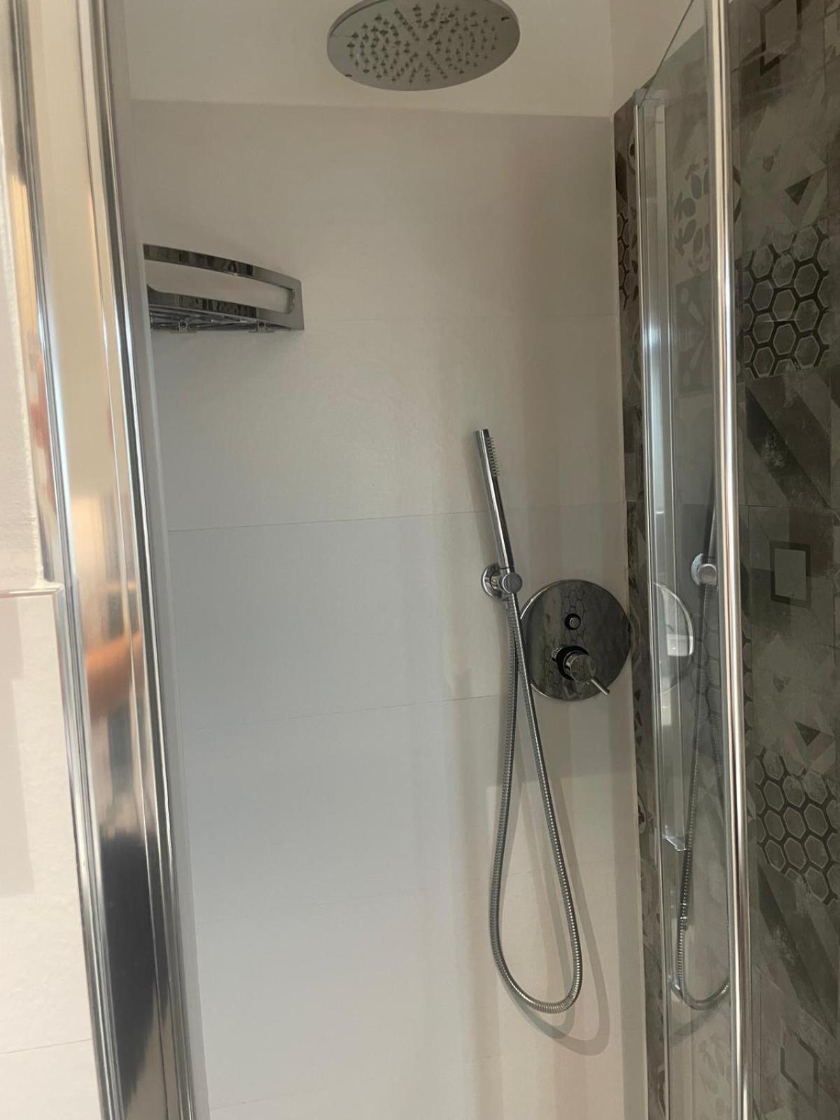 Drooms 4,0 Domotic Smart Self 24H,7 Vicino Treni Porta Susa E Centro Storico Турин Екстер'єр фото