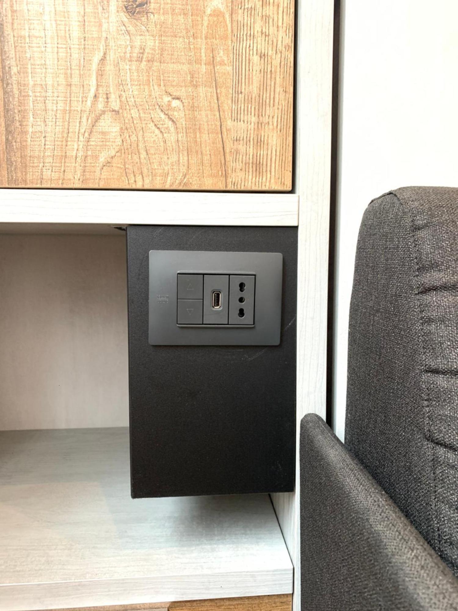 Drooms 4,0 Domotic Smart Self 24H,7 Vicino Treni Porta Susa E Centro Storico Турин Екстер'єр фото