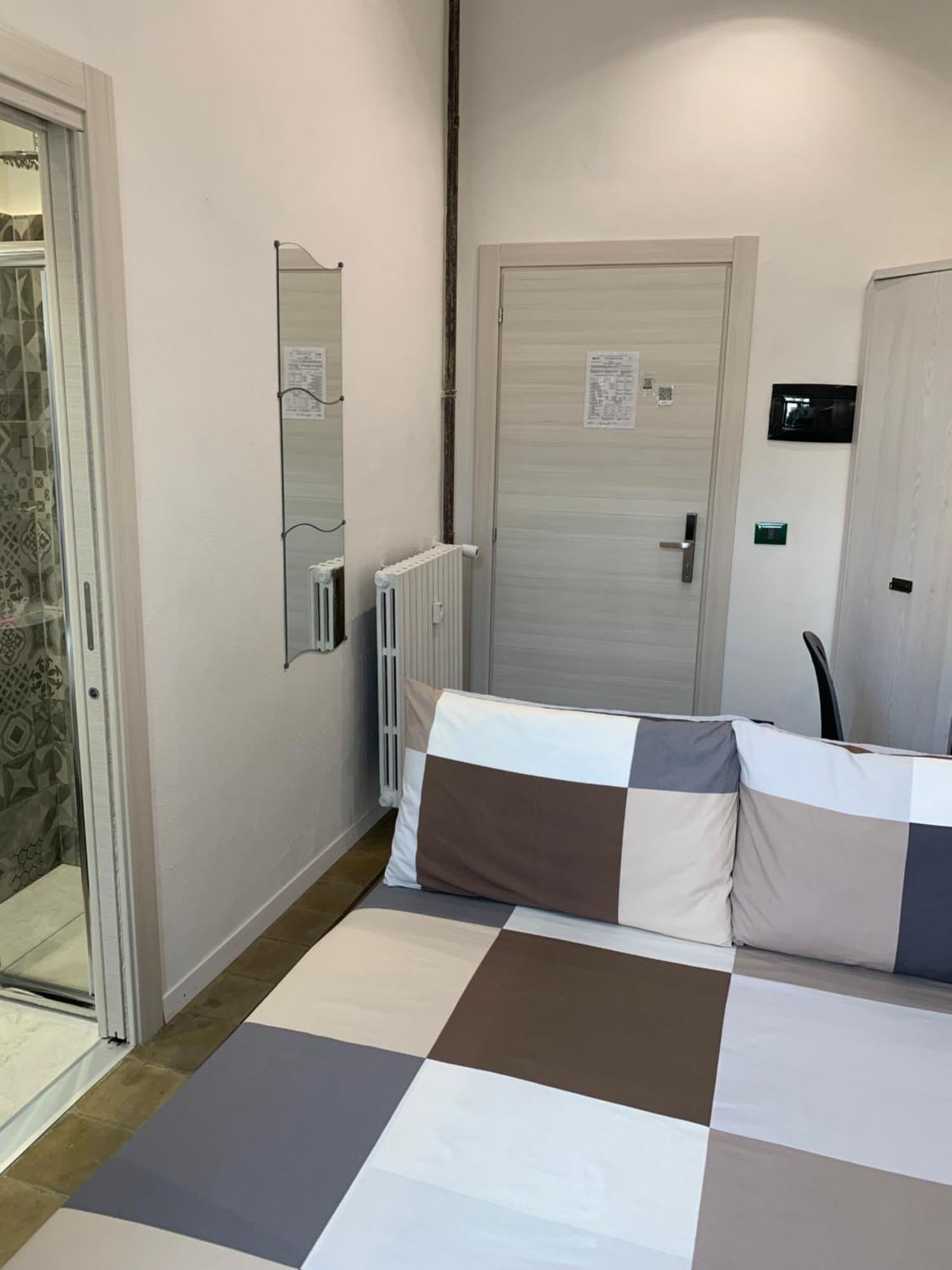 Drooms 4,0 Domotic Smart Self 24H,7 Vicino Treni Porta Susa E Centro Storico Турин Екстер'єр фото